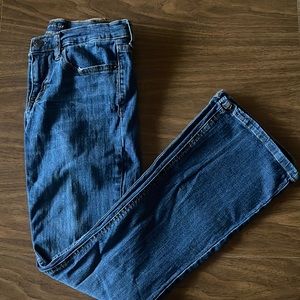 6 short low rise bootcut jeans from Aeropostale